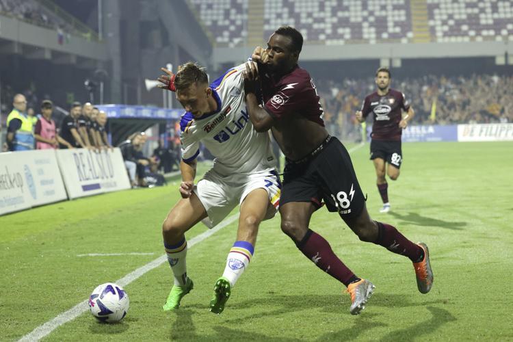 Salernitana Đối Đầu Lecce - Cuộc Chiến Đấu Tại Serie A