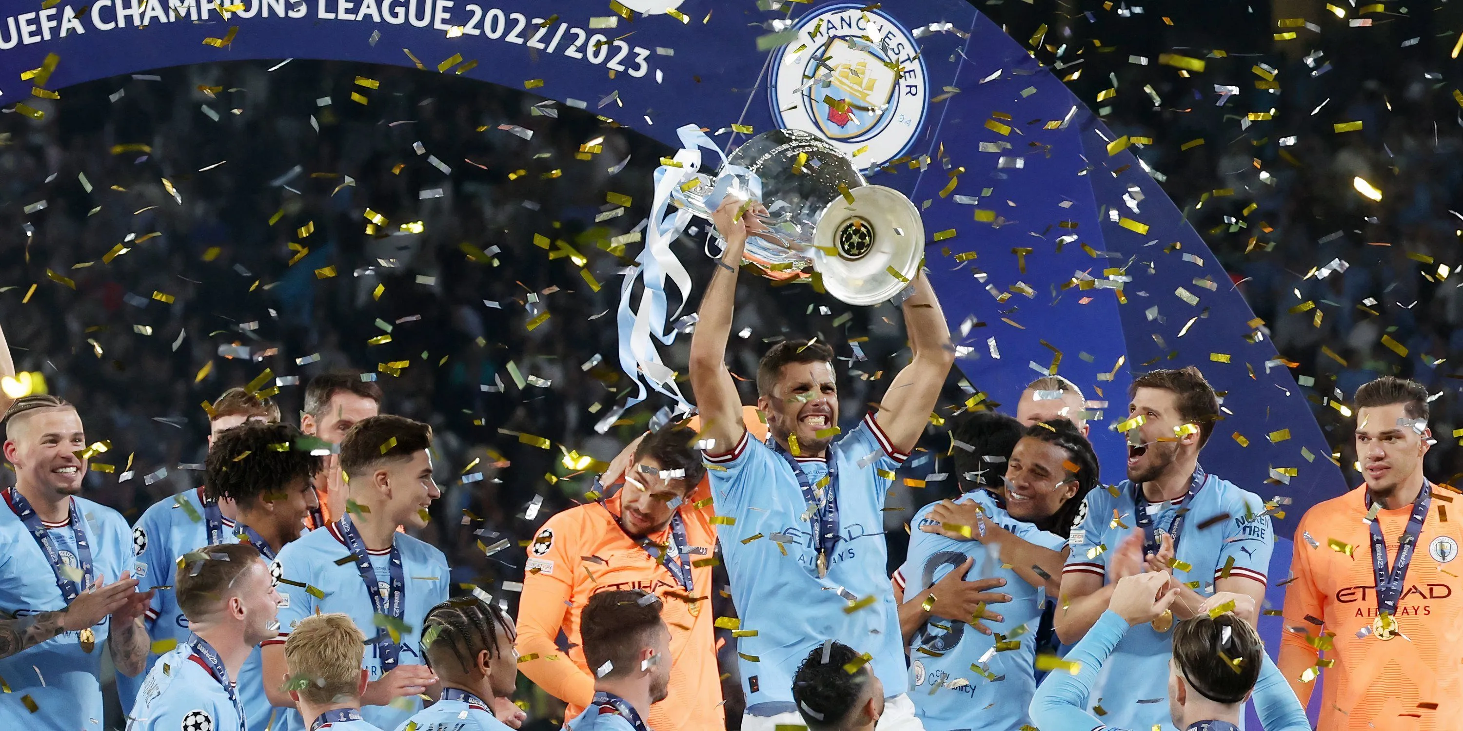 Manchester City ăn mừng chức vô địch Champions League 2023, hoàn tất cú ăn ba lịch sử