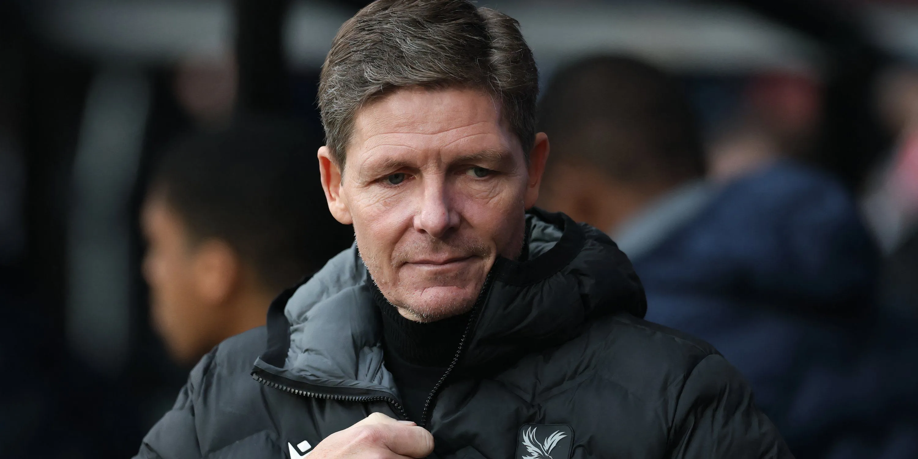 Oliver Glasner, huấn luyện viên Crystal Palace, đang thu hút sự chú ý sau thành công tại FA Cup.