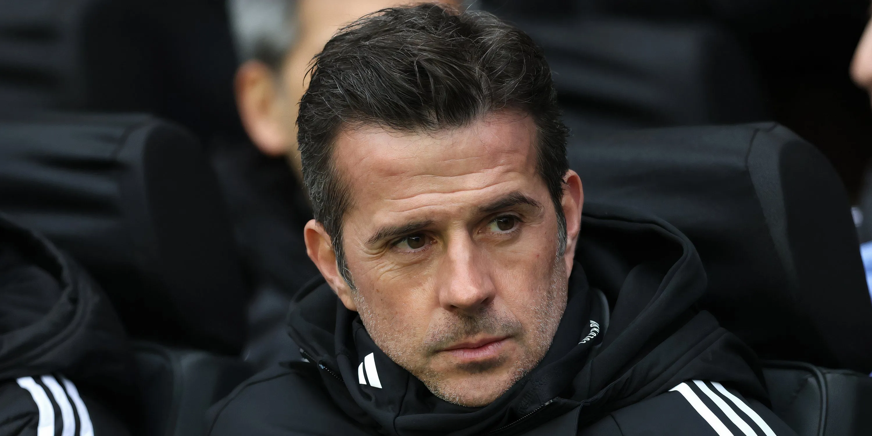 HLV Marco Silva chỉ đạo trên băng ghế huấn luyện Fulham