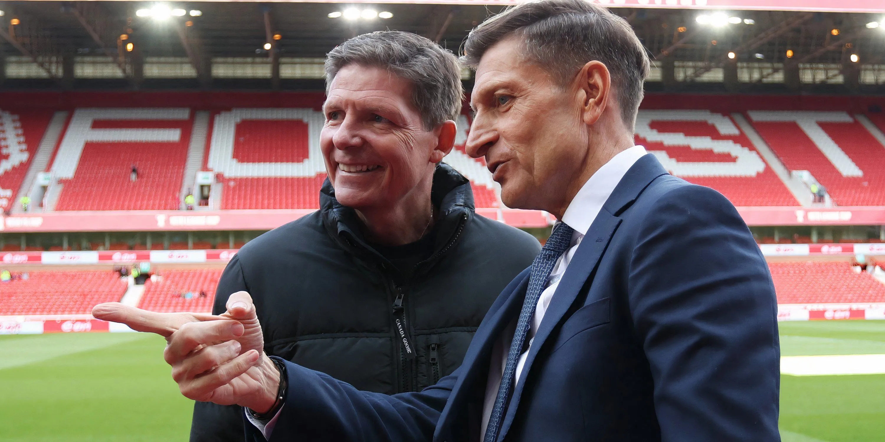 HLV Oliver Glasner và chủ tịch Steve Parish của Crystal Palace