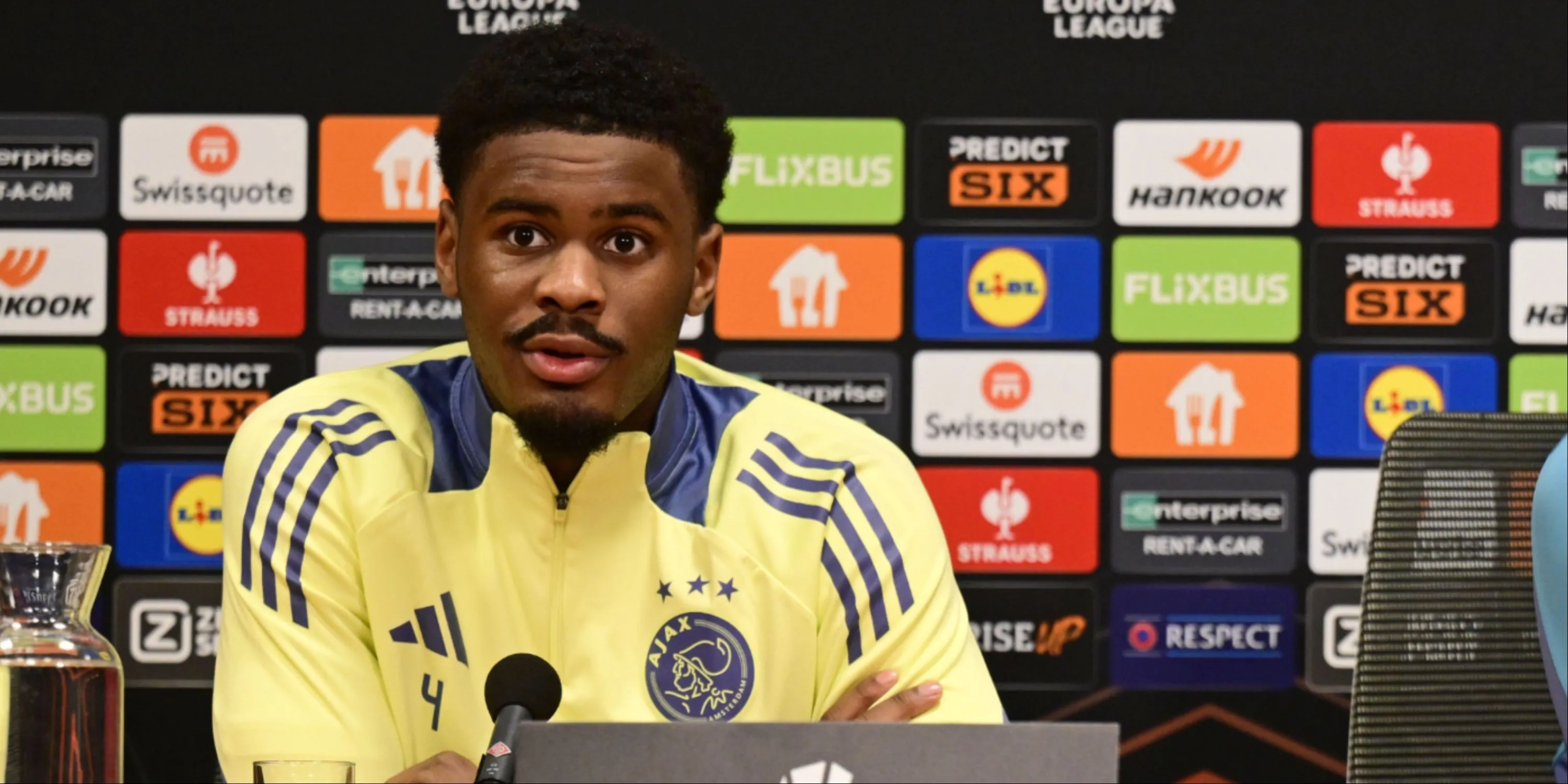 Jorrel Hato trong màu áo Ajax Amsterdam