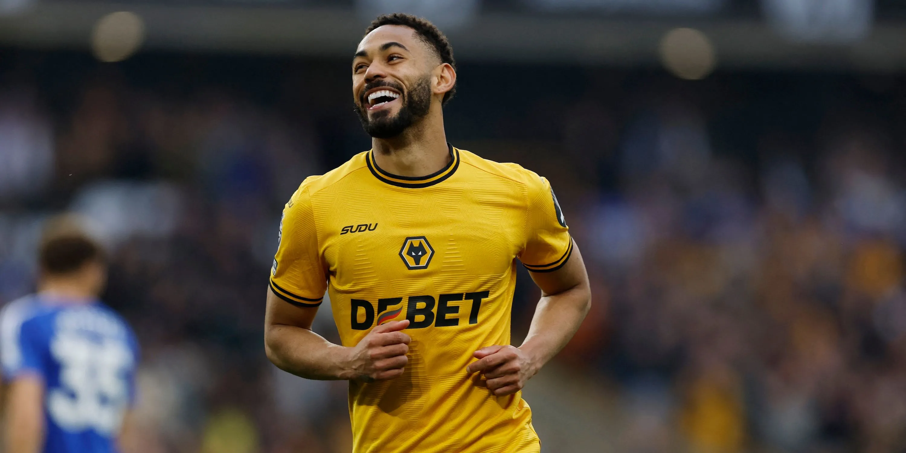 Matheus Cunha ăn mừng bàn thắng trong màu áo Wolves.