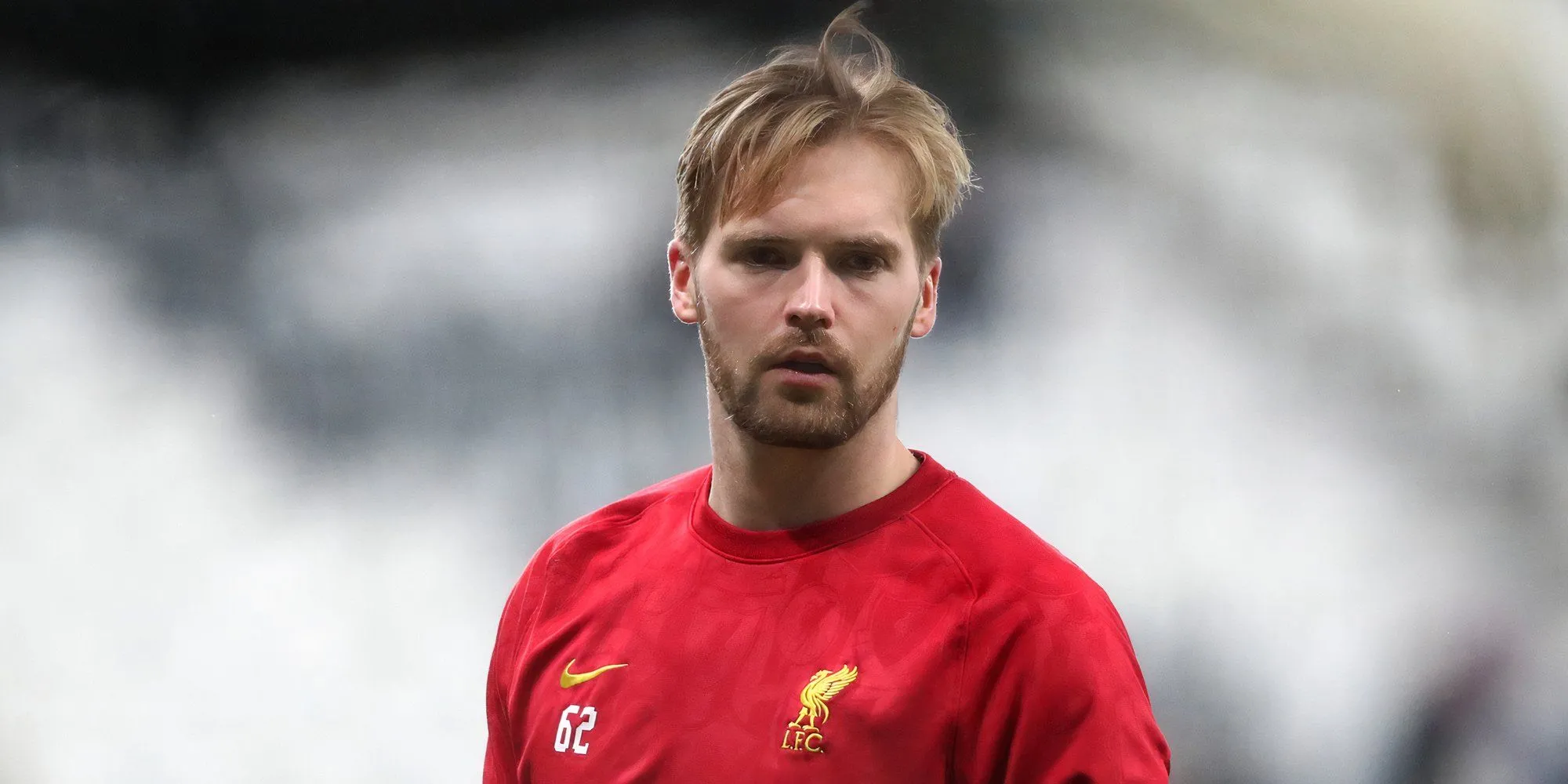 Thủ môn Caoimhin Kelleher, tân binh gia nhập Brentford từ Liverpool