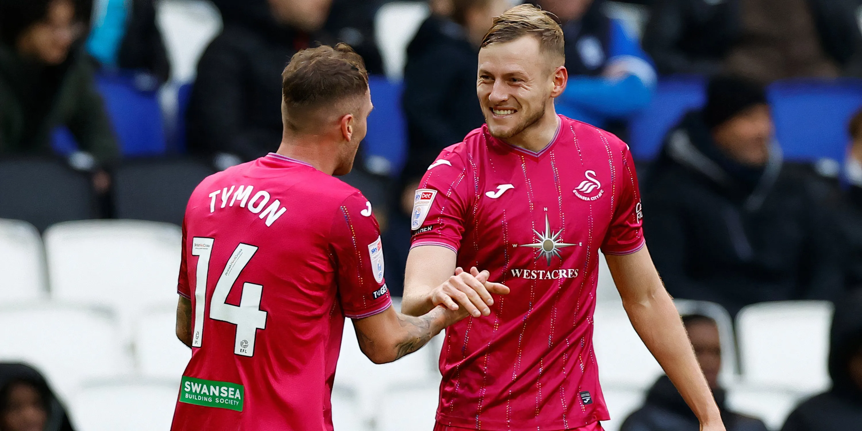 Harry Darling trong màu áo Norwich City tại Championship