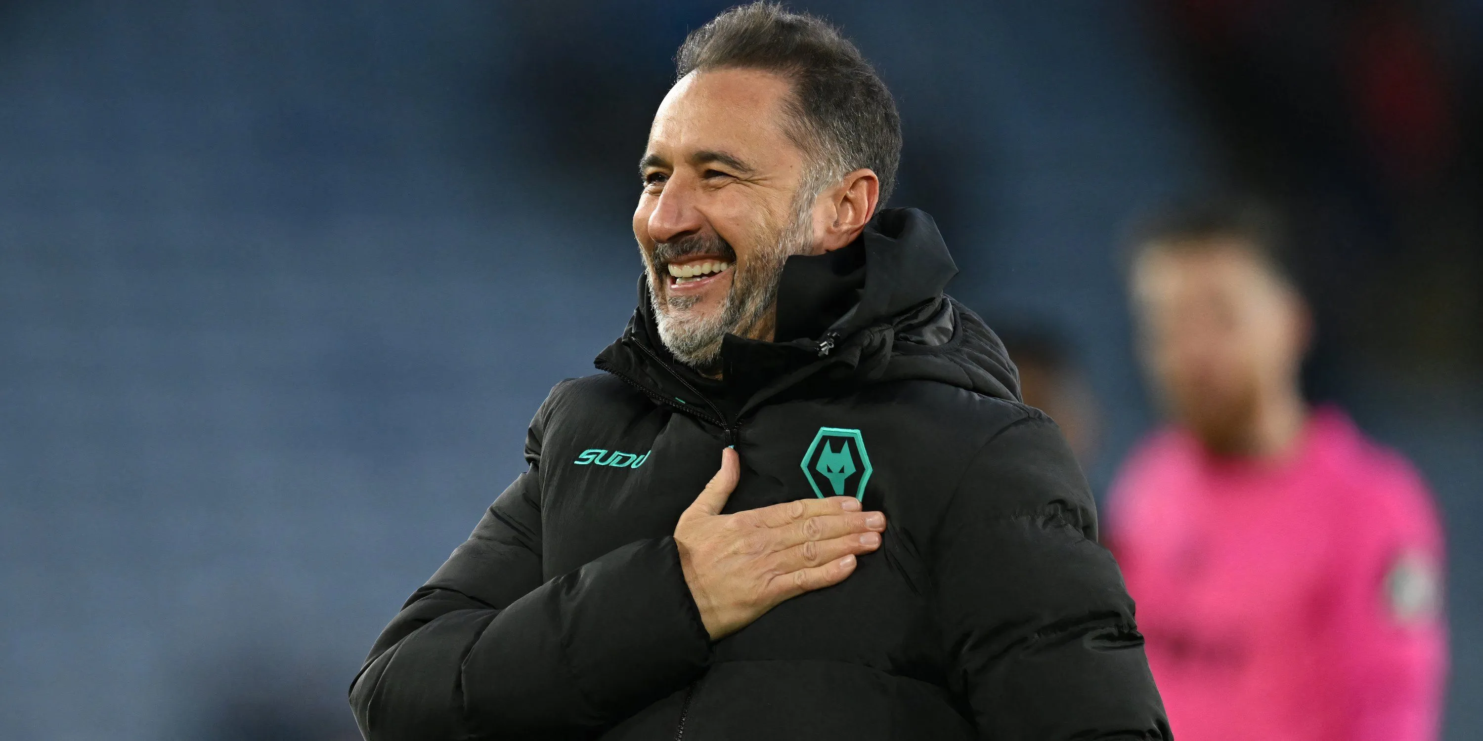 HLV Wolves Vitor Pereira mỉm cười