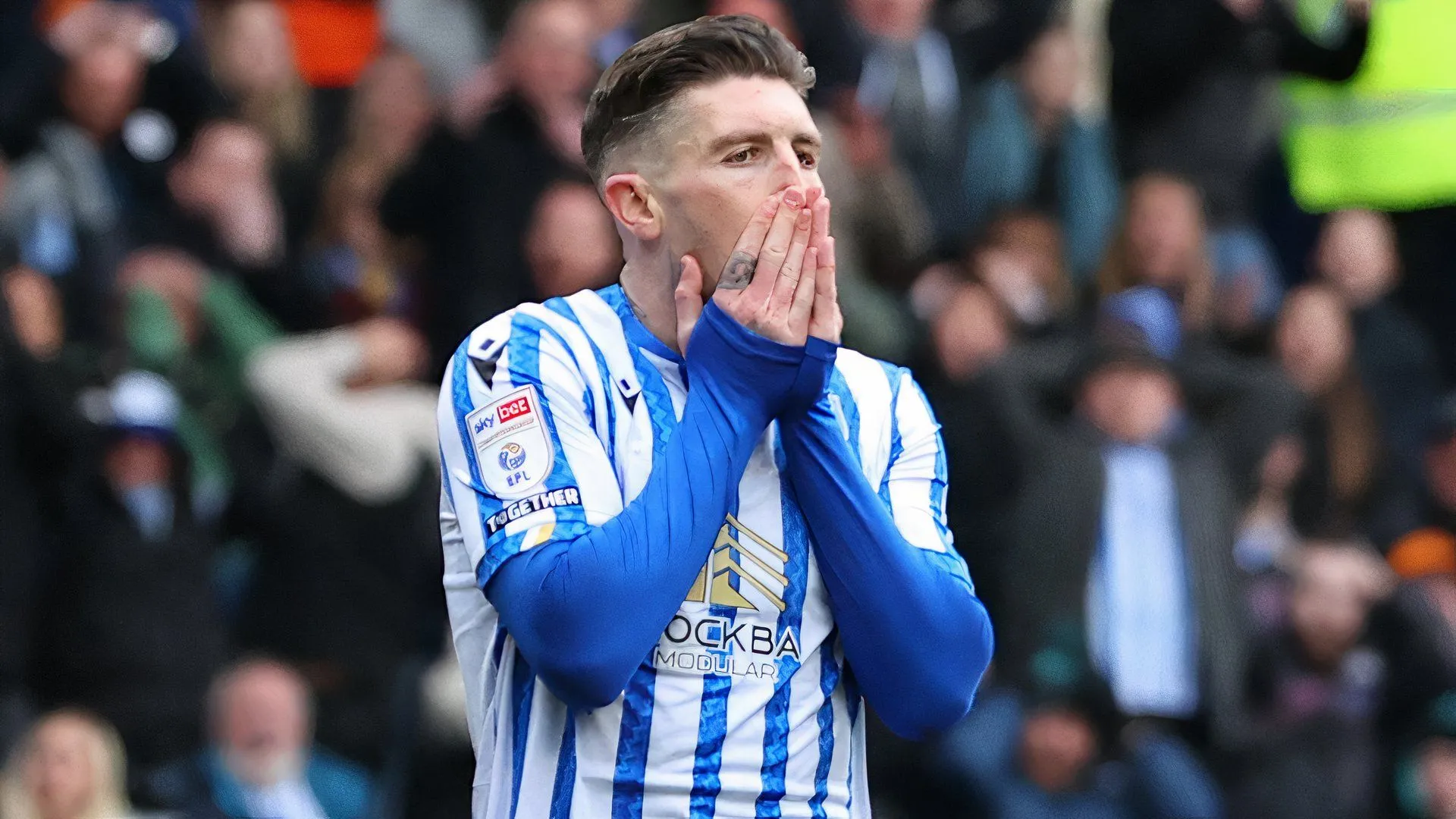 Josh Windass - Tiền đạo có kinh nghiệm tại Championship, đang được Derby County quan tâm