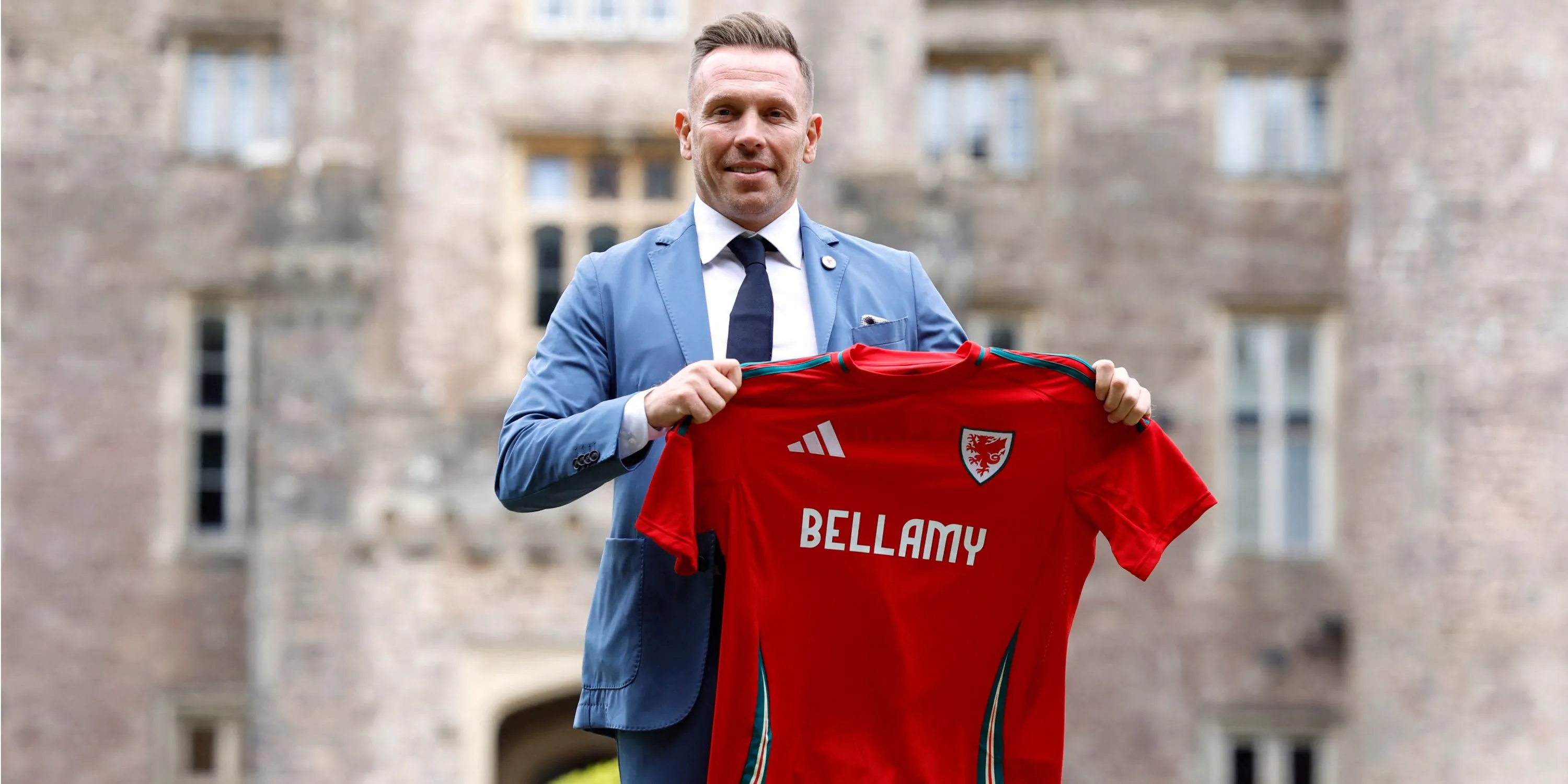 Craig Bellamy dẫn dắt đội tuyển Xứ Wales