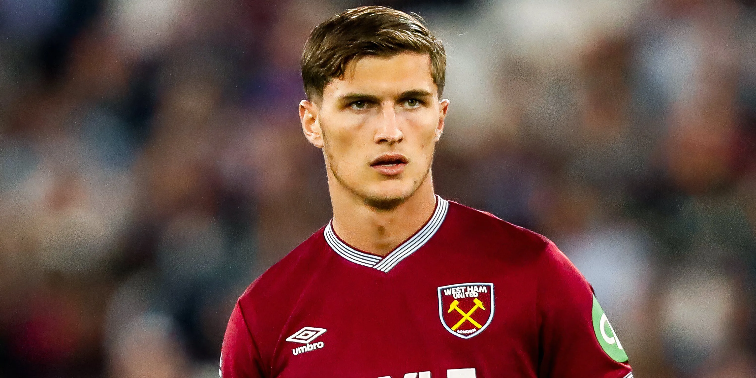 Freddie Potts thi đấu cho West Ham United tại Ngoại hạng Anh
