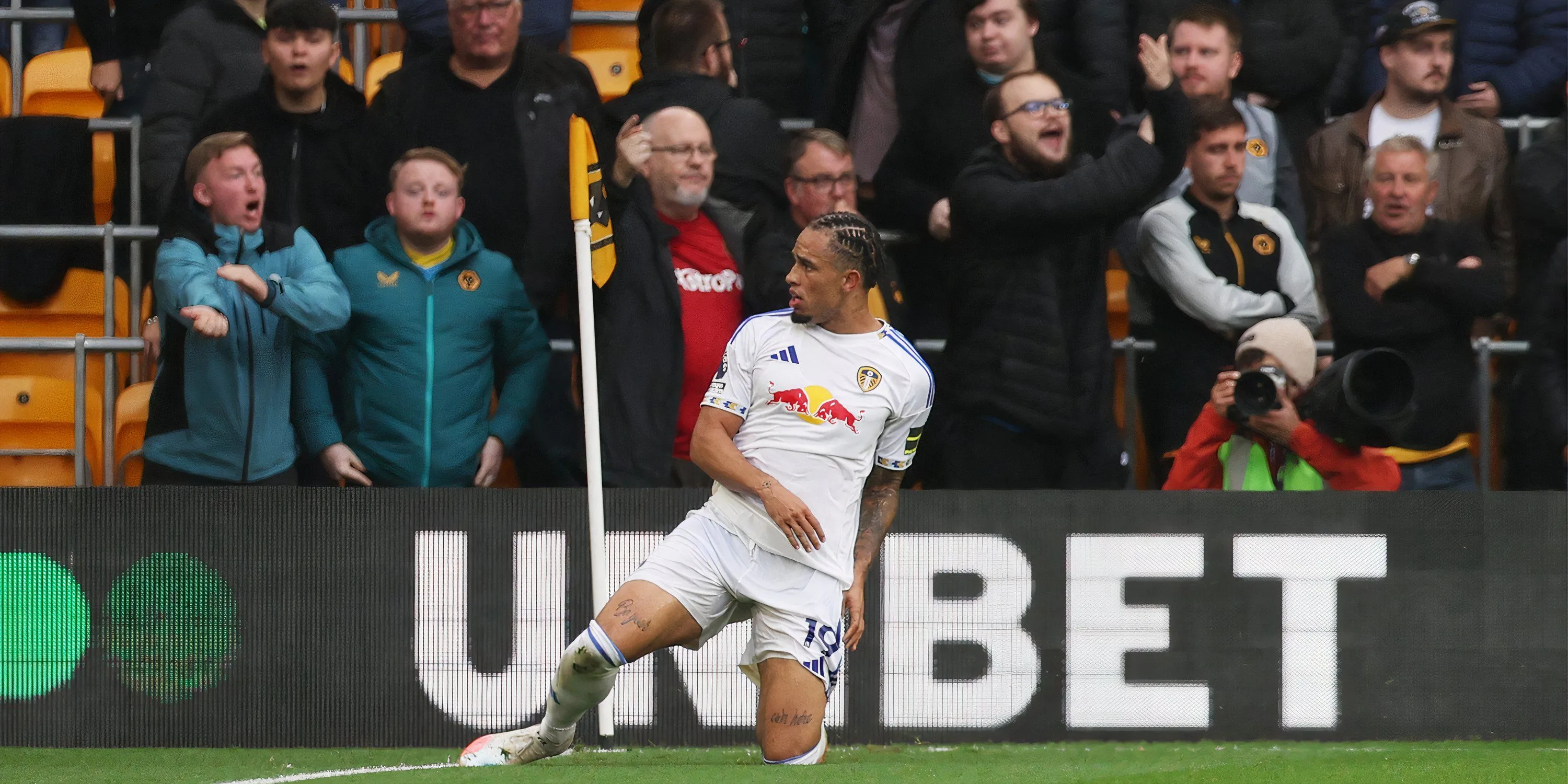 Haji Wright - tiền đạo đang tỏa sáng rực rỡ tại Championship cùng Coventry City